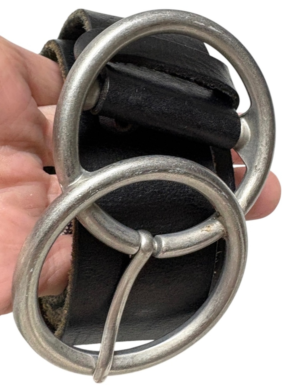 URBAN OUTFITTERS Genuine Leather Belt Size M Silver Circle Buckle Black Vintage